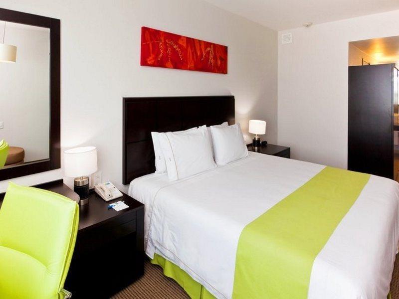 Holiday Inn Express Guadalajara Iteso By Ihg Zapopan Exterior foto